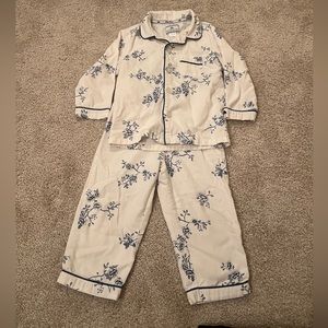 Petite Plume Preowned Girls Blue & White Pajama Set (3T)